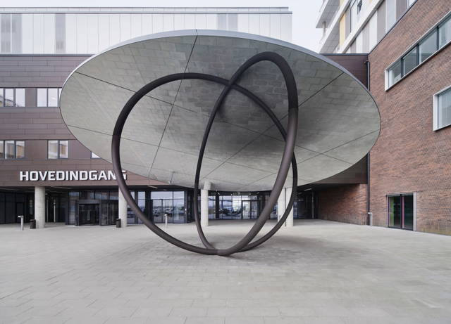 Det lyttende spejl, 2021 - Regionshospitalet Gødstrup, Herning, Denmark – 2022 - Photo: Anders Sune Berg