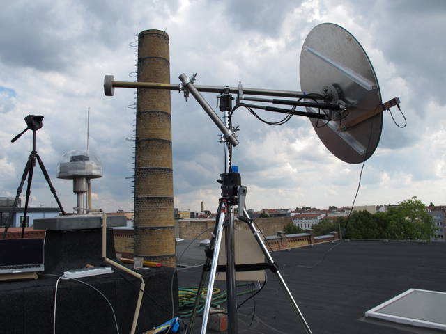 Test build-up of World illuminator, 2014 - Studio Olafur Eliasson, Berlin – 2013 - Photo: Studio Olafur Eliasson