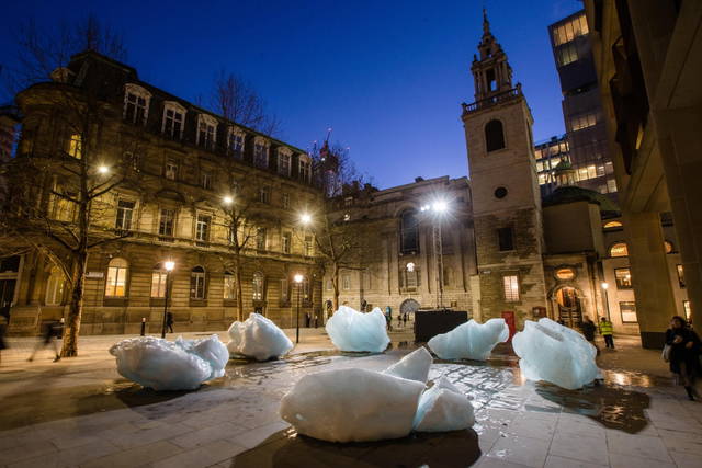 Ice Watch, 2014 - City of London, outside Bloomberg’s European headquarters – 2018 - Photo: Charlie Forgham-Bailey