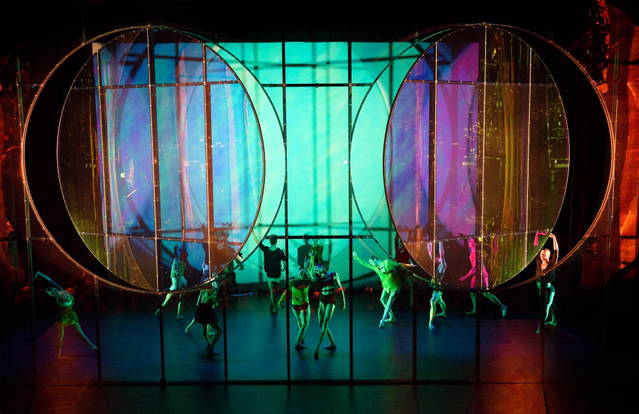Tree of Codes, 2015 by Wayne McGregor, Olafur Eliasson and Jamie xx with dancers from Company Wayne McGregor and Paris Opera Ballet - Opera House, Manchester – 2015 - Photo: Joel Chester Fildes