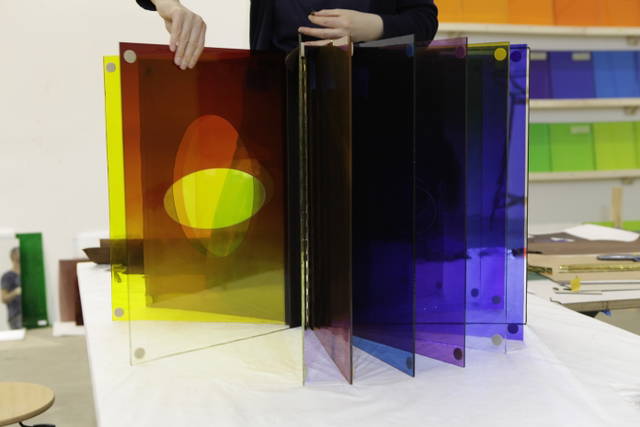 A View Becomes a Window, 2013 in production - Studio Olafur Eliasson, Berlin – 2013 - Photo: María del Pilar García Ayensa / Studio Olafur Eliasson