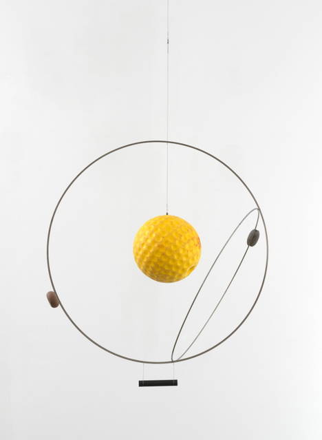 Shore compass (07:00, yellow), 2018 - Photo: Jens Ziehe