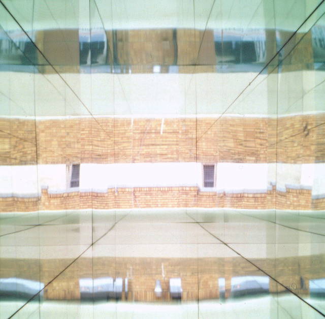 The inner kaleidoscope, 2000 - Bonakdar Jancou Gallery, New York – 2000 - Photo: Oren Slor