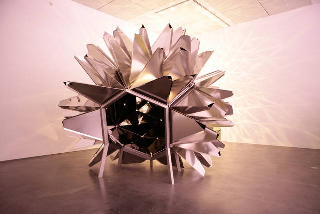 Multiple grotto, 2004 - Museum of Contemporary Art, Chicago – 2004 - Photo: Olafur Eliasson
