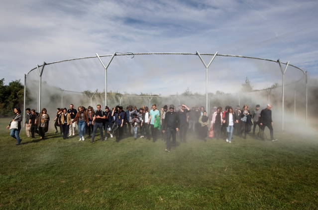 Studio team in Fog assembly, at Olafur Eliasson Versailles - Photo: María del Pilar García Ayensa / Studio Olafur Eliasson 
