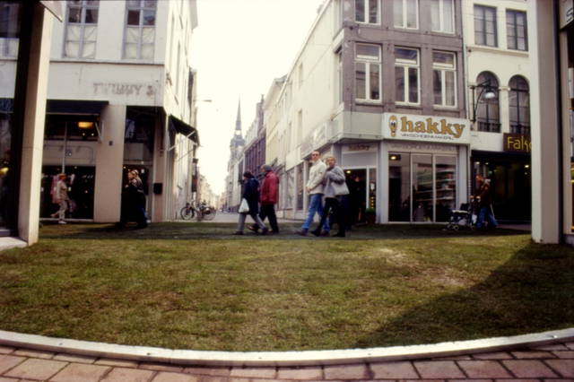 Succession, 1998 - SMAK Stedelijk Museum voor Actuele Kunst, Gent, Belgium – 1998 - Photo: Olafur Eliasson