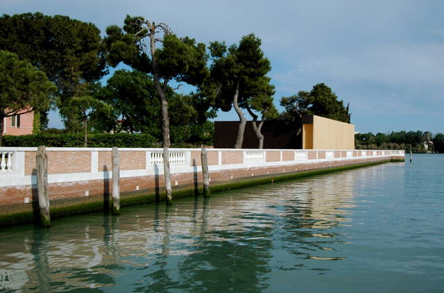 Your black horizon, 2005 - TBA21, 51st Biennale di Venezia – 2005 - Photo: Cameraphoto Arte, Venezia / TBA21
