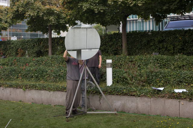 World illuminator, 2014 - Bauhaus-Archiv, Berlin – 2014 - Photo: Alcuin Stevenson / Studio Olafur Eliasson