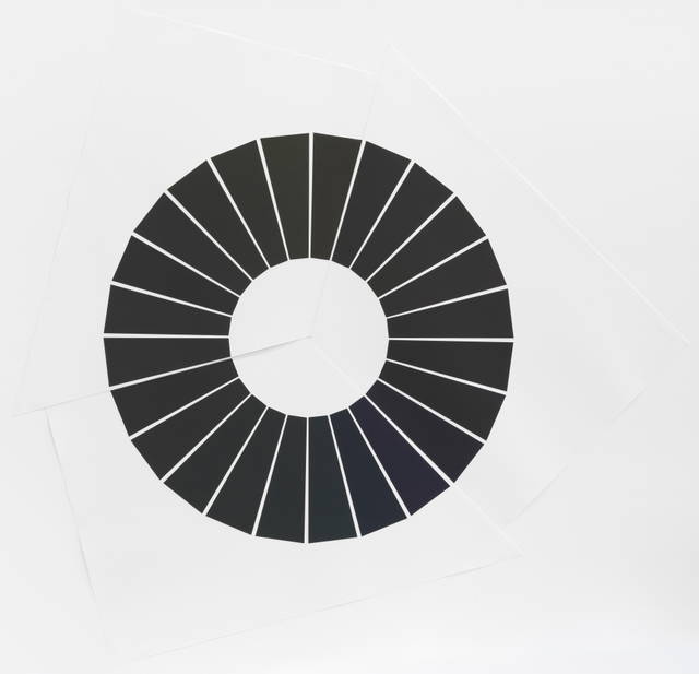 The black colour circle