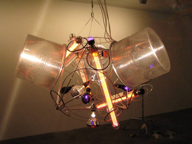 Solar flare lamp