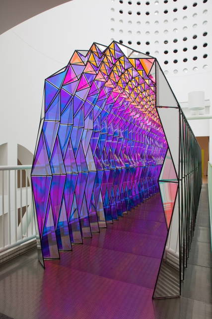 One-way colour tunnel - San Francisco Museum of Modern Art – 2007 - Photo: Ian Reeves / Courtesy of San Francisco Museum of Modern Art