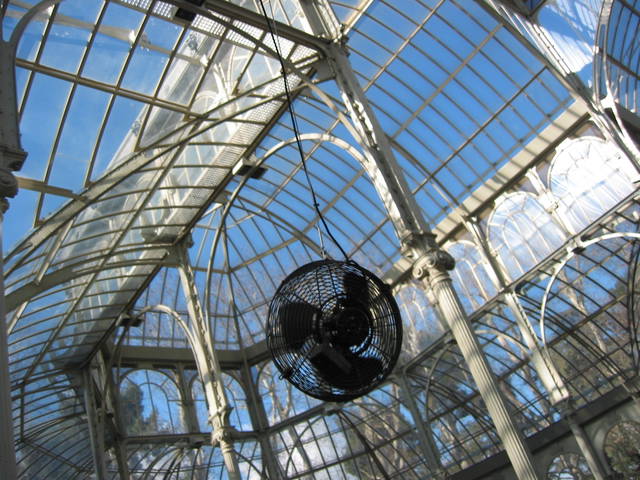 Installation view - Palacio de Cristal, Parque del Retiro, Museo Nacional Centro de Arte Reina Sofia, Madrid – 2003 - Photo: Olafur Eliasson