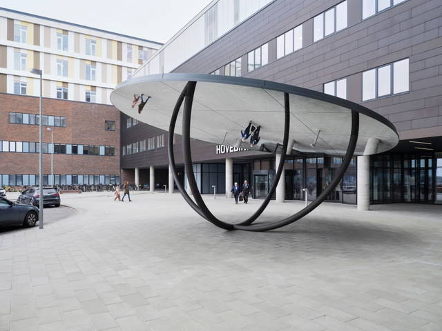 Det lyttende spejl, 2021 - Regionshospitalet Gødstrup, Herning, Denmark – 2022 - Photo: Anders Sune Berg
