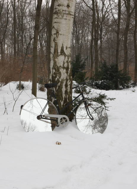 Your new bike, 2009 - Tiergarten, Berlin – 2010 - Photo: María del Pilar García Ayensa / Studio Olafur Eliasson