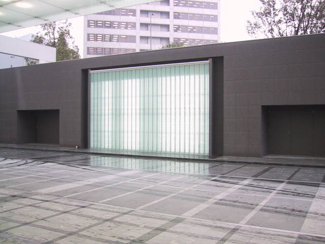 Energetic wall, 2002 - D-2 Artworks Projects, Tokyo – 2002 - Photo: Satoshi Asakawa, D-2 Artworks Projects
