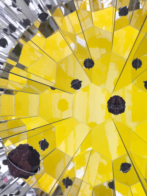 Lava kaleidoscope, 2012 - neugerriemschneider, Berlin – 2012 - Photo: Jens Ziehe