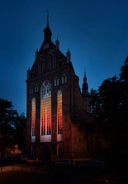 Fenster für bewegtes Licht, 2024. East windows of St. Nicholas’s Cathedral - Greifswald, Germany – 2024 - Photo: Jens Ziehe
