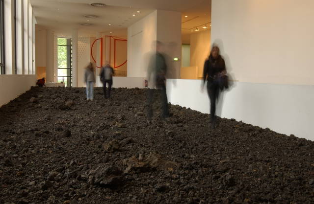Lava floor, 2002 - Musée d’Art Moderne de la Ville de Paris – 2002 - Photo: Bertrand Huet