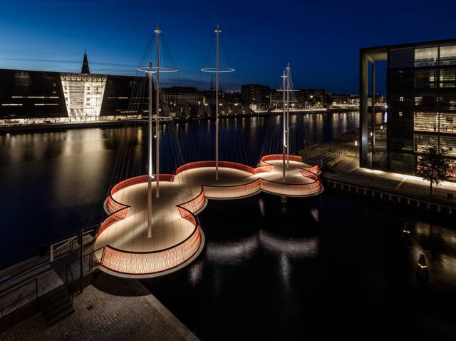 Cirkelbroen, 2015 - Christianshavn Canal, Copenhagen – 2015 - Photo: Anders Sune Berg