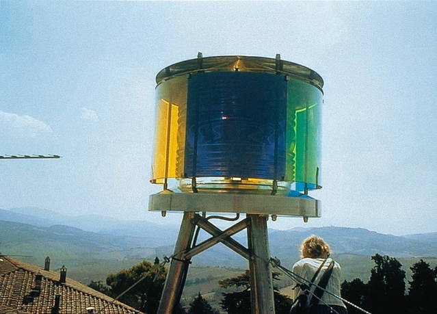 Five orientation lights, 1999 - Galleria Continua, San Gimignano, Italy – 1999 - Photo: Olafur Eliasson