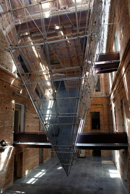 Microscópio para São Paulo (Microscope for São Paulo) - Pinacoteca de São Paulo, Brazil – 2011 - Photo: Olafur Eliasson