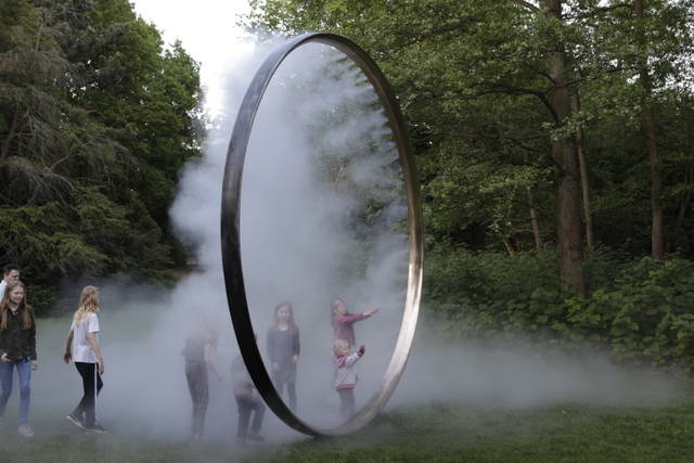 Vær i vejret, 2016 - Ordrupgaard Kunstpark, Denmark – 2016 - Photo: Studio Olafur Eliasson