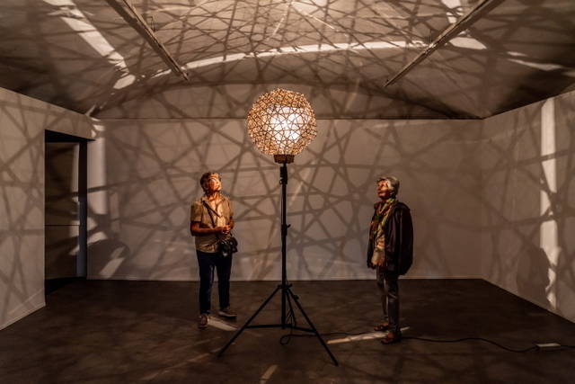 Fivefold dodecahedron lamp
