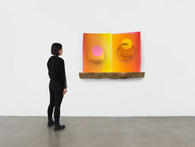 Rising and setting love, 2022 - Tanya Bonakdar Gallery, New York – 2022 - Photo: Dan Bradica
