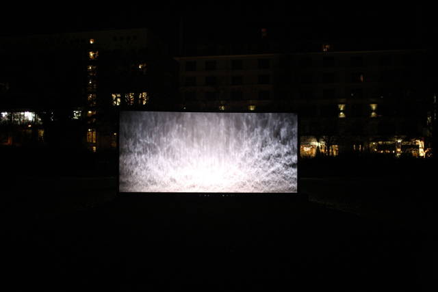 Non-stop park (Wasserwellenkino), 2009 - Rheinhardt Park, Berlin – 2009 - Photo: Studio Olafur Eliasson