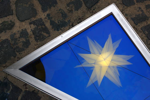 Negative glacier kaleidoscope (Kepler icosa star) - neugerriemschneider, Berlin – 2007 - Photo: Jens Ziehe