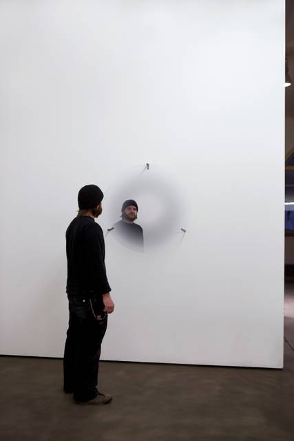 Vanishing reflection (circular fade-out), 2013 - Photo: María del Pilar García Ayensa / Studio Olafur Eliasson