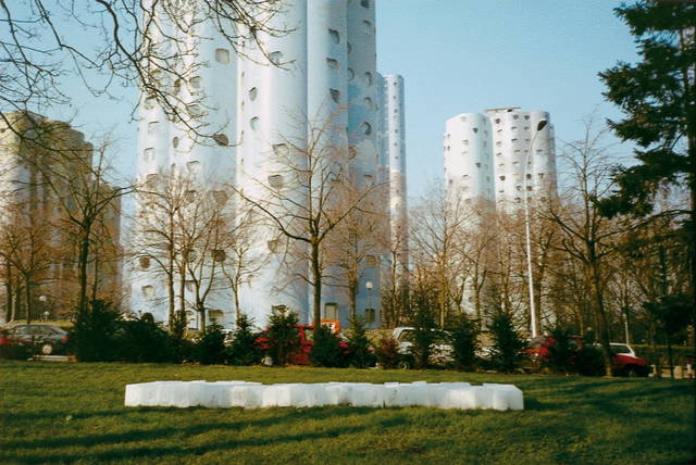 The very large ice step experienced, 1998 - Nanterre, Paris – 1998 - Photo: Olafur Eliasson