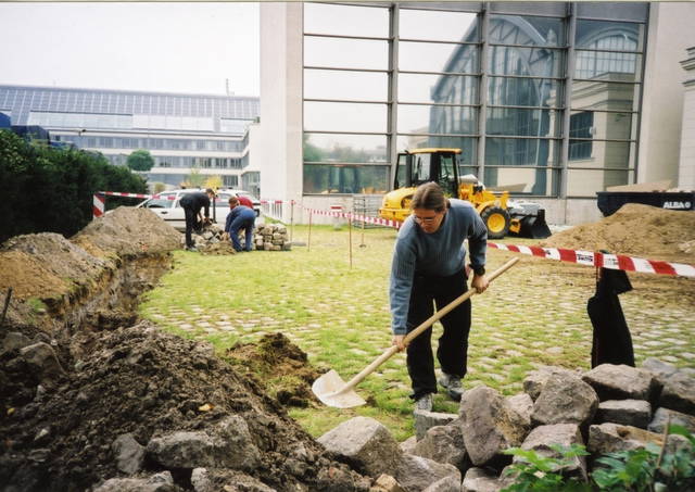 Earth wall, 2000 - Hamburger Bahnhof Museum, Berlin – 2000 - Photo: Studio Olafur Eliasson
