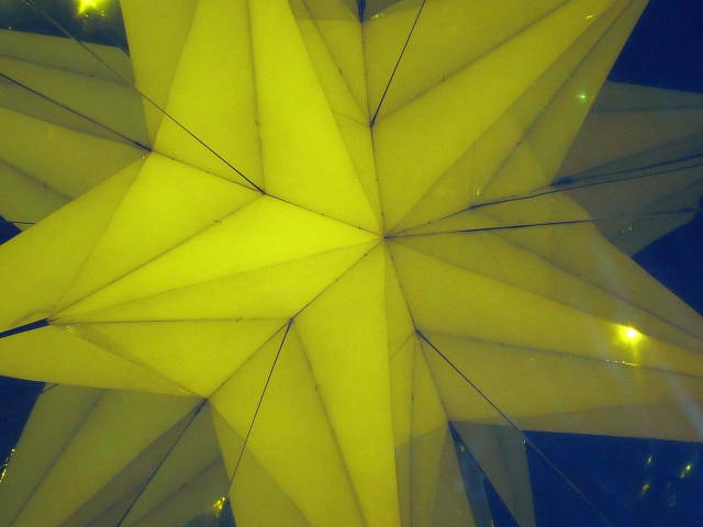 Negative glacier kaleidoscope (Kepler icosa star) - neugerriemschneider, Berlin – 2007 - Photo: Jens Ziehe