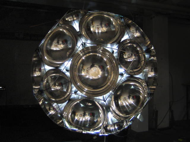 Extralarge eyekea lamp, 2006 - Studio Olafur Eliasson, Berlin – 2006 - Photo: Studio Olafur Eliasson 