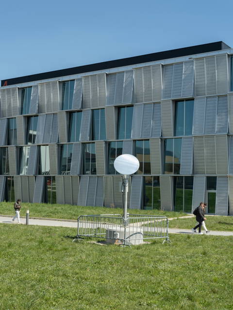 Your circadian embrace, 2023 - EPFL Pavilions, Lausanne – 2023 - Photo: Julien Gremaud