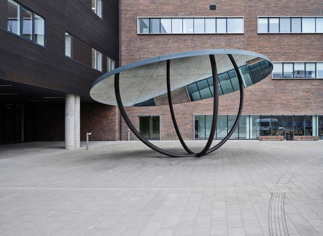 Det lyttende spejl, 2021 - Regionshospitalet Gødstrup, Herning, Denmark – 2022 - Photo: Anders Sune Berg