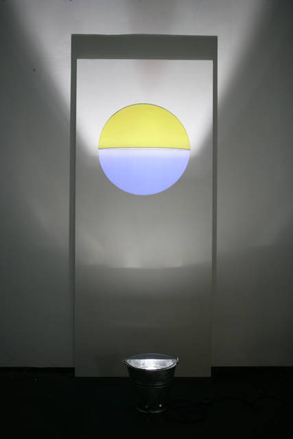 Sunset door, 2005 - Studio Olafur Eliasson, Berlin – 2005 - Photo: Studio Olafur Eliasson