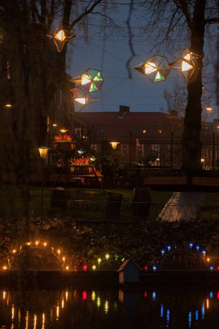 Little Sun Light Swarm, 2017 - Tivoli Gardens, Copenhagen – 2017 - Photo: Tivoli / Mathias Fjeldborg