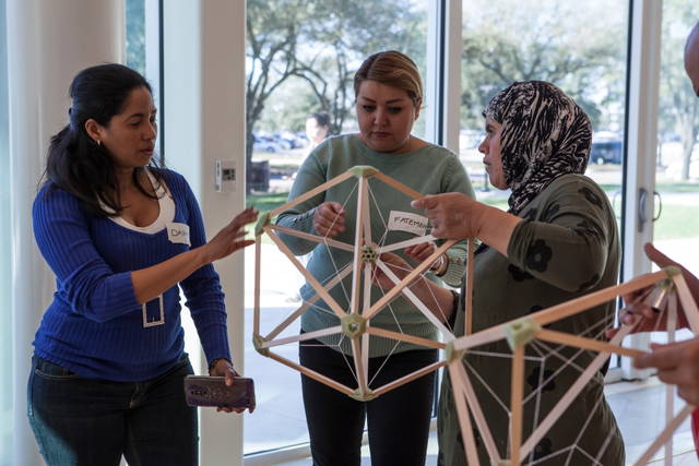 Olafur Eliasson: Green light – An artistic workshop. Co-produced by Thyssen-Bornemisza Art Contemporary. Hosted by Moody Center for the Arts - Moody Center for the Arts, Houston, Texas – 2017 - Photo: Studio Olafur Eliasson / TBA21