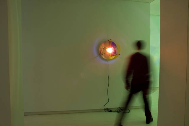 Wall meteorite, 2010 - Galeria Elvira Gonzalez, Madrid – 2010 - Photo: Victor Munoz
