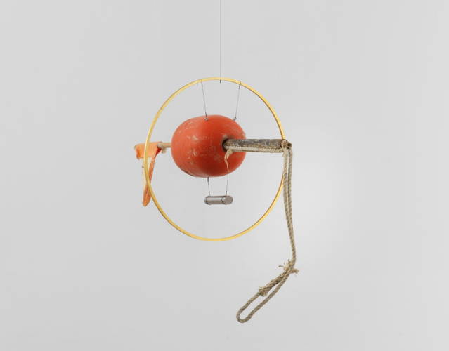 Shore compass (21:00, red orange), 2018 - Photo: Jens Ziehe