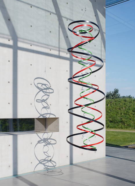 Colour spiral - Langen Foundation, Neuss, Germany – 2015 - Photo: Noshe