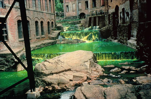 Green river, 1998 - Moss, Norway – 1998 - Photo: Olafur Eliasson