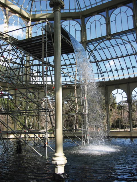 Waterfall, 1998 - Palacio de Cristal, Parque del Retiro, Museo Nacional Centro de Arte Reina Sofia, Madrid – 1998 - Photo: Olafur Eliasson