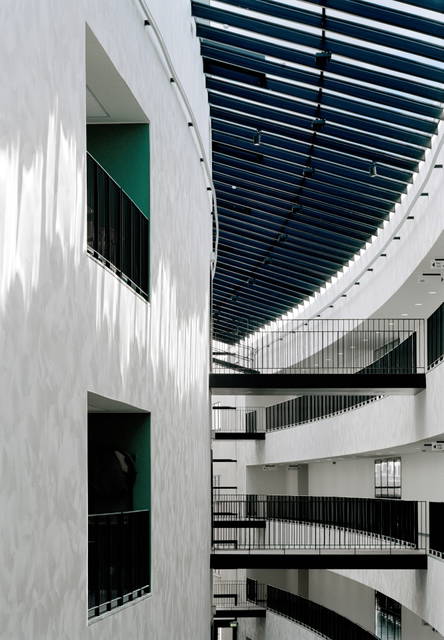 Sun reflector, 2003 - Center of Physics, Stockholm University – 2003 - Photo: Michael Perlmutter