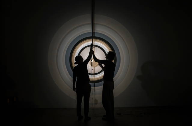 At Studio Olafur Eliasson, testing Space resonates regardless of our presence (Wednesday), 2017 - Photo: María del Pilar García Ayensa / Studio Olafur Eliasson