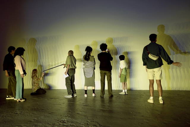 Your sunset shadow, 2024, 2024 - The Geffen Contemporary at MOCA, Los Angeles - Photo: Studio Olafur Eliasson