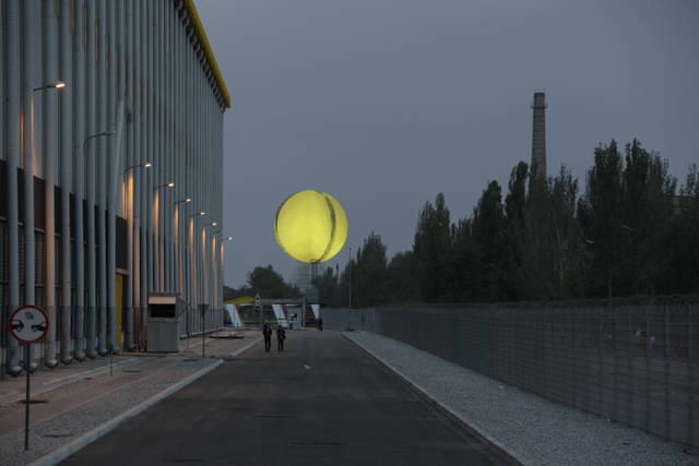 Dnipro sunrise, 2012 - Dnipro, Ukraine – 2012 - Photo: Studio Olafur Eliasson