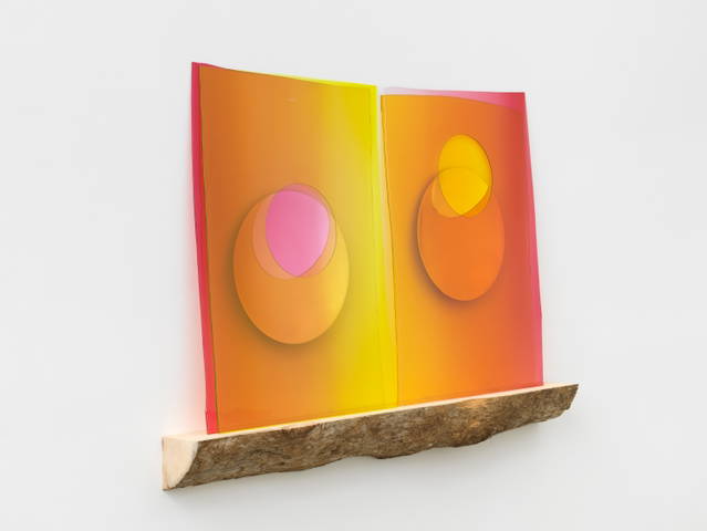 Rising and setting love, 2022 - Tanya Bonakdar Gallery, New York – 2022 - Photo: Dan Bradica